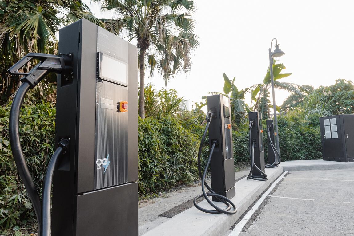 關子嶺快充站使用起而行綠能的充電樁